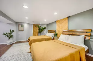 2920 N Gresham Ave, Chicago, IL 60618 - Photo 32