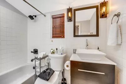 2920 N Gresham Avenue, Chicago, IL 60618 - Photo 20