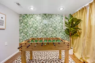 2920 N Gresham Ave, Chicago, IL 60618 - Photo 26