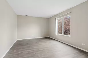 605 Limerick Ln, Schaumburg, IL 60193 - Photo 8