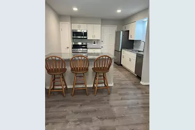 1313 S Rebecca Road #209, Lombard, IL 60148 - Photo 4