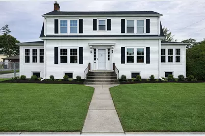 210 S Grace Street, Lombard, IL 60148 - Photo 1