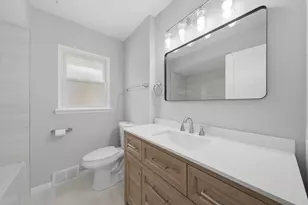 25 S Illinois Ave, Villa Park, IL 60181 - Photo 8