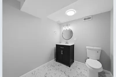 25 S Illinois Avenue, Villa Park, IL 60181 - Photo 14