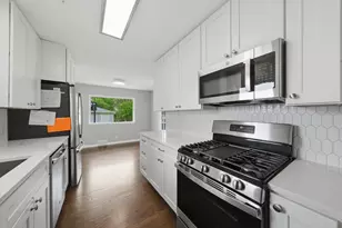 25 S Illinois Ave, Villa Park, IL 60181 - Photo 6