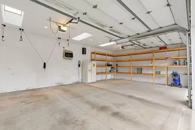 215 Evans Avenue, Dekalb, IL 60115 - Photo 40