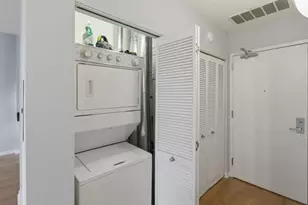 873 N Larrabee St, Chicago, IL 60610 - Photo 8