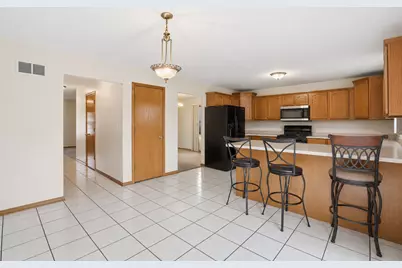 18110 S Sligo Way, Country Club Hills, IL 60478 - Photo 10