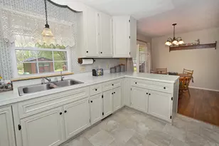 101 Hazelwood Dr, Wyanet, IL 61379 - Photo 10