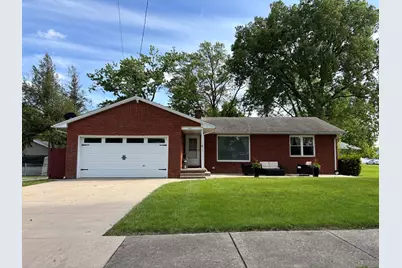 1007 W Bridge Street, Streator, IL 61364 - Photo 1
