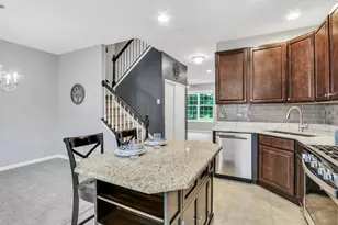 297 Lionel Dr, Grayslake, IL 60030 - Photo 10