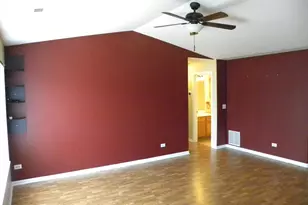 227 Brett Cir, Wauconda, IL 60084 - Photo 4