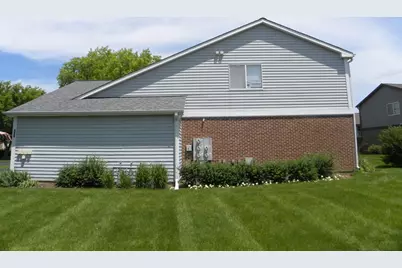 227 Brett Circle #D, Wauconda, IL 60084 - Photo 18
