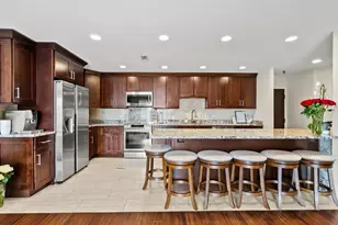 1777 W Crystal Ln, Mount Prospect, IL 60056 - Photo 2
