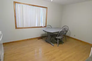 515 Freeman Ave, Streamwood, IL 60107 - Photo 4