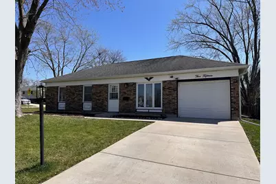 515 Freeman Avenue, Streamwood, IL 60107 - Photo 1