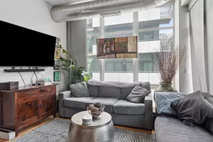 660 W Wayman St, Chicago, IL 60661 - Photo 8