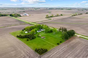 8162 S Perryville Rd, Cherry Valley, IL 61016 - Photo 34