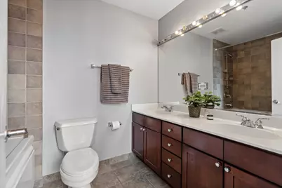 758 N Larrabee Street #519, Chicago, IL 60654 - Photo 14