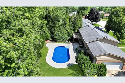 300 Raleigh Court, Normal, IL 61761 - Photo 4