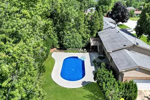 300 Raleigh Ct, Normal, IL 61761 - Photo 4