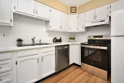 300 Raleigh Court, Normal, IL 61761 - Photo 12