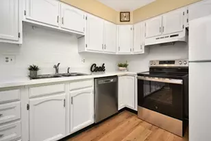300 Raleigh Ct, Normal, IL 61761 - Photo 12