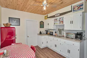 8 Bristol Ridge Rd, Bristol, IL 60512 - Photo 8