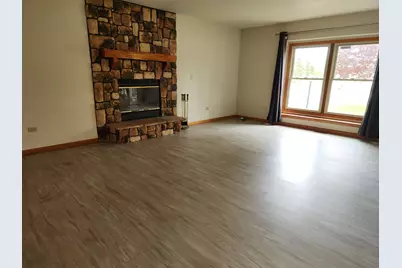 646 Meadow Lane, Winthrop Harbor, IL 60096 - Photo 8