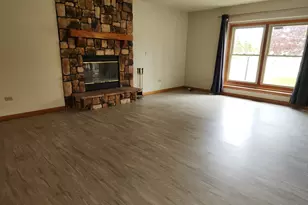646 Meadow Ln, Winthrop Harbor, IL 60096 - Photo 8