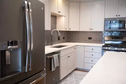 110 N Myrtle Avenue, Elmhurst, IL 60126 - Photo 14