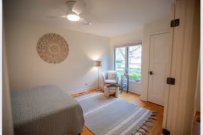 110 N Myrtle Avenue, Elmhurst, IL 60126 - Photo 6