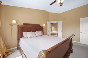 1044 Oakhill Dr, Aurora, IL 60502 - Photo 18