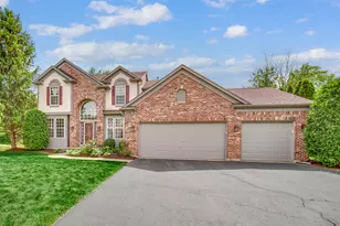1044 Oakhill Dr, Aurora, IL 60502 - Photo 1