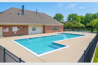 2845 Meadow Lane #V1, Schaumburg, IL 60193 - Photo 18