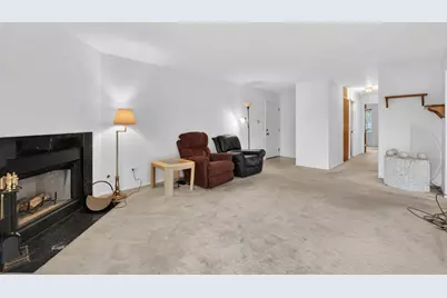 2845 Meadow Lane #V1, Schaumburg, IL 60193 - Photo 4