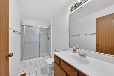 2845 Meadow Lane #V1, Schaumburg, IL 60193 - Photo 14