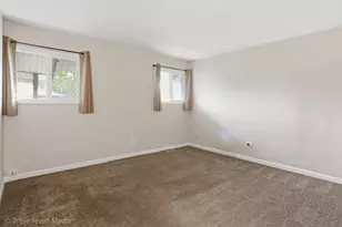 7908 164th Ct, Tinley Park, IL 60477 - Photo 12