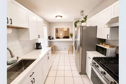 2474 Brunswick Circle #A1, Woodridge, IL 60517 - Photo 4