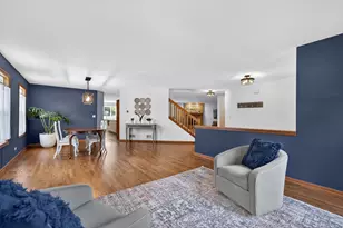 4N598 Campton Crossings Dr, Saint Charles, IL 60175 - Photo 8