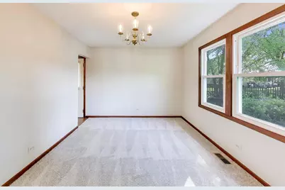 4122 Crimson Drive, Hoffman Estates, IL 60192 - Photo 6
