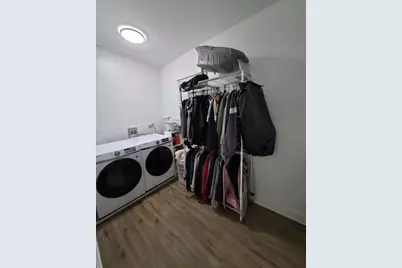 3251 W Evergreen Avenue, Chicago, IL 60651 - Photo 10
