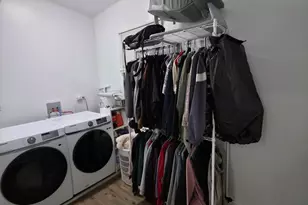 3251 W Evergreen Ave, Chicago, IL 60651 - Photo 10