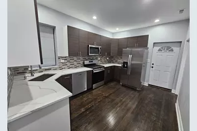 3251 W Evergreen Avenue, Chicago, IL 60651 - Photo 12
