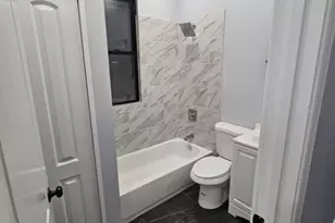 3251 W Evergreen Ave, Chicago, IL 60651 - Photo 18
