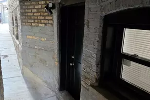 3251 W Evergreen Ave, Chicago, IL 60651 - Photo 22