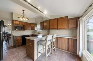 202 S Pick Ave, Elmhurst, IL 60126 - Photo 10