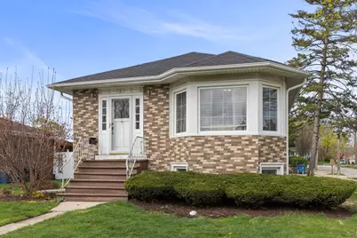 202 S Pick Avenue, Elmhurst, IL 60126 - Photo 2
