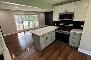 18314 Locust St, Lansing, IL 60438 - Photo 6