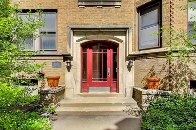 536 W Cornelia Avenue #3N, Chicago, IL 60657 - Photo 2